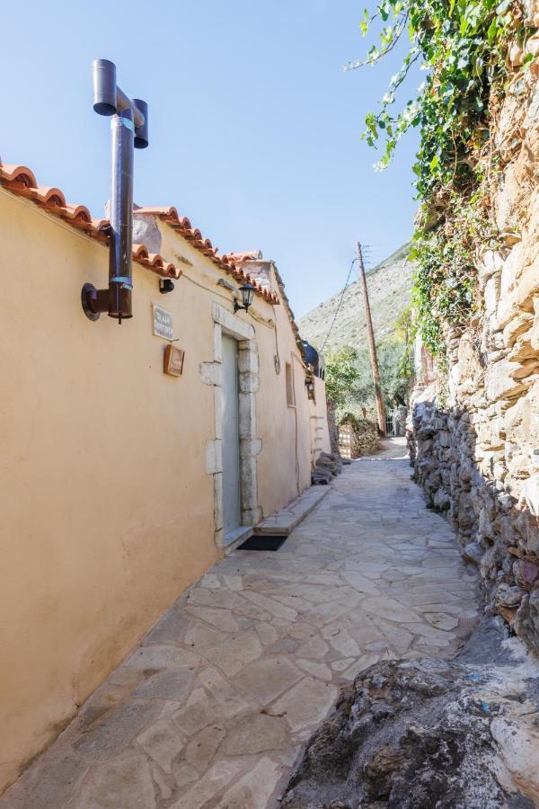 Villa Somatianá- Traditional Stone House , West Mani Thalámai Esterno foto